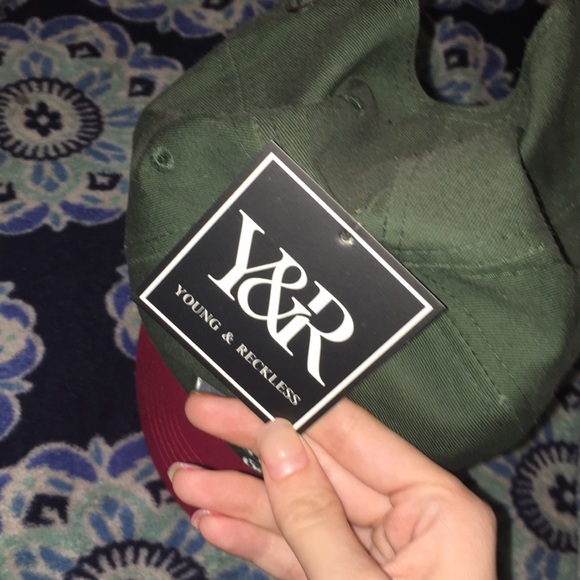 Young and reckless hat - Picture 3 of 3